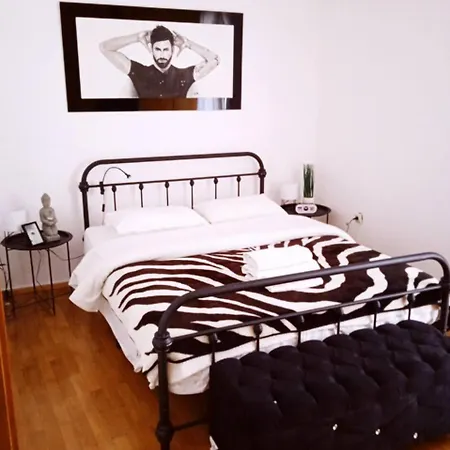 Nicko'S Room Piraeus Exterior photo